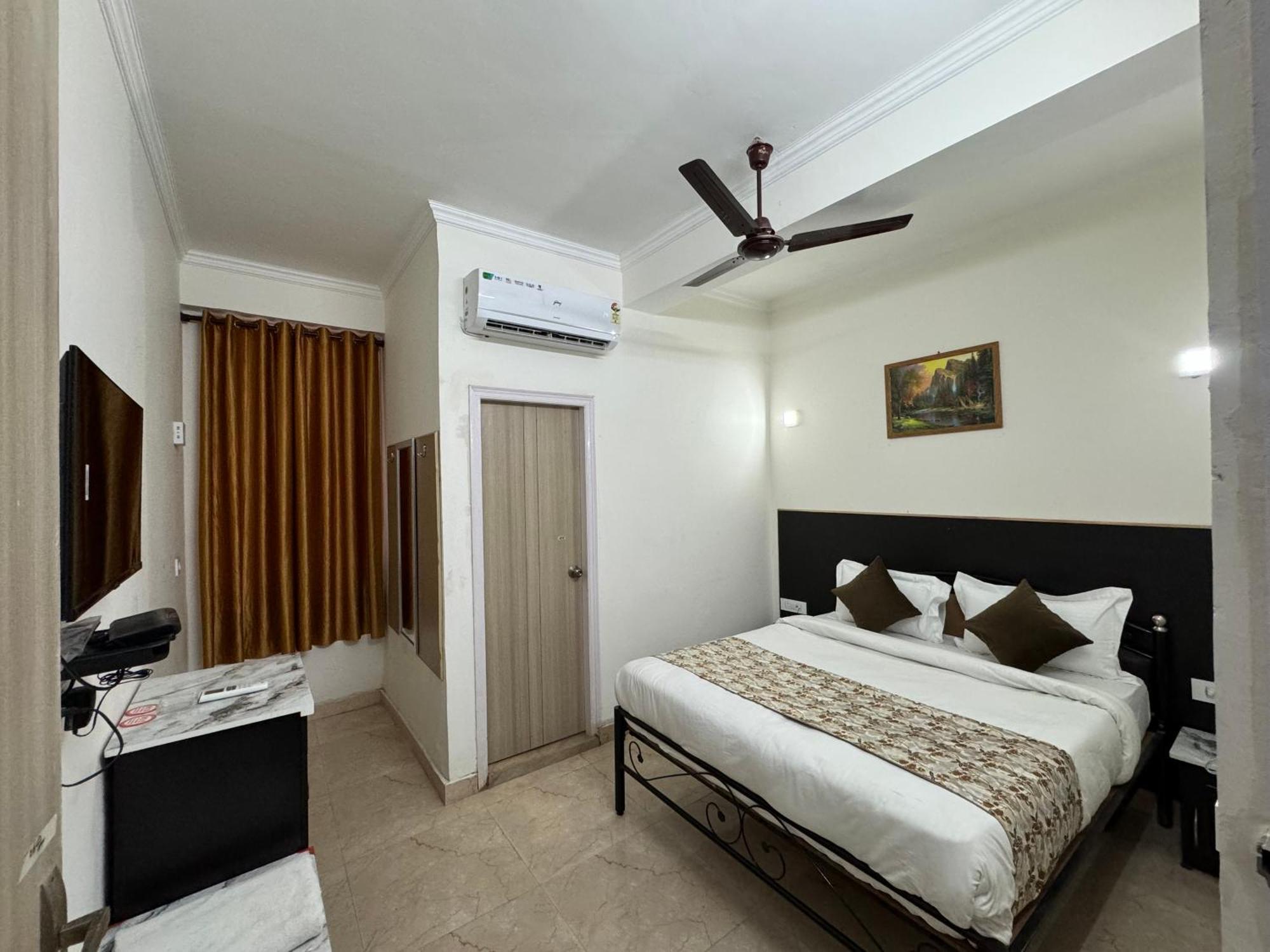 Airport Hotel Annexe New Delhi Exteriör bild