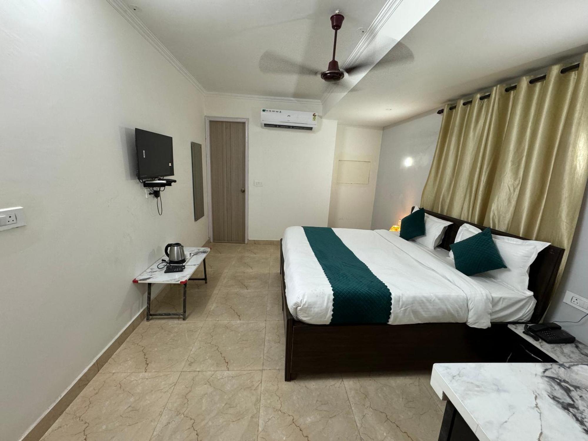 Airport Hotel Annexe New Delhi Exteriör bild